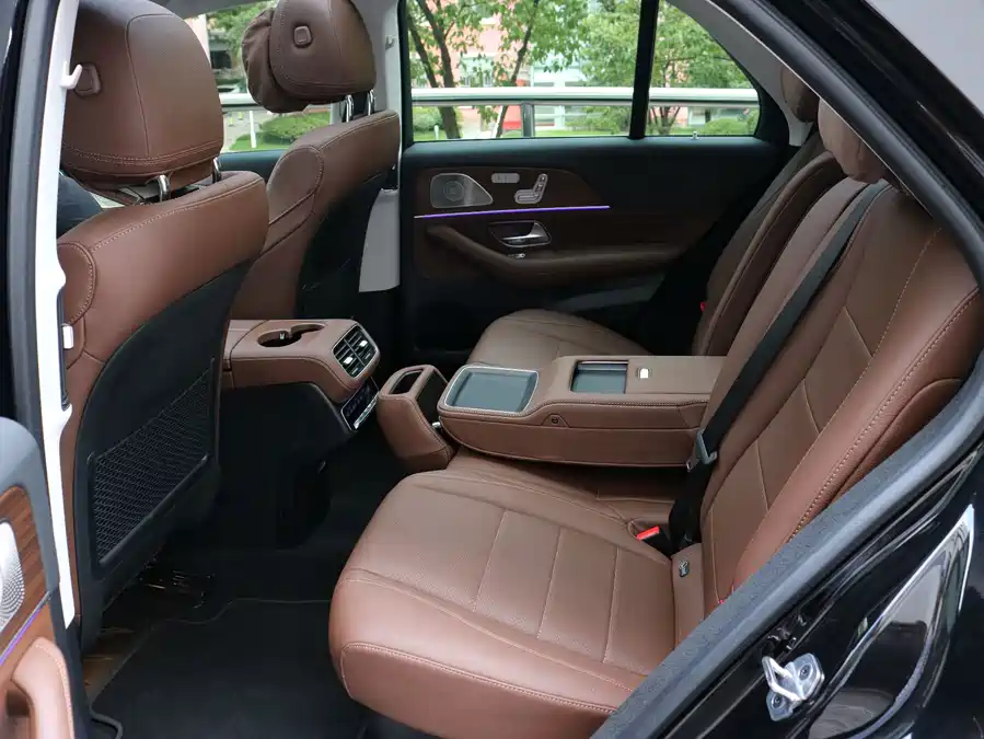 900x675_0_q87_c42_autohomecar__ChxpVWqsp0aAeEImAAUER7geCsI049.jpg.webp